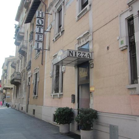 Hotel Nizza มิลาน ภายนอก รูปภาพ