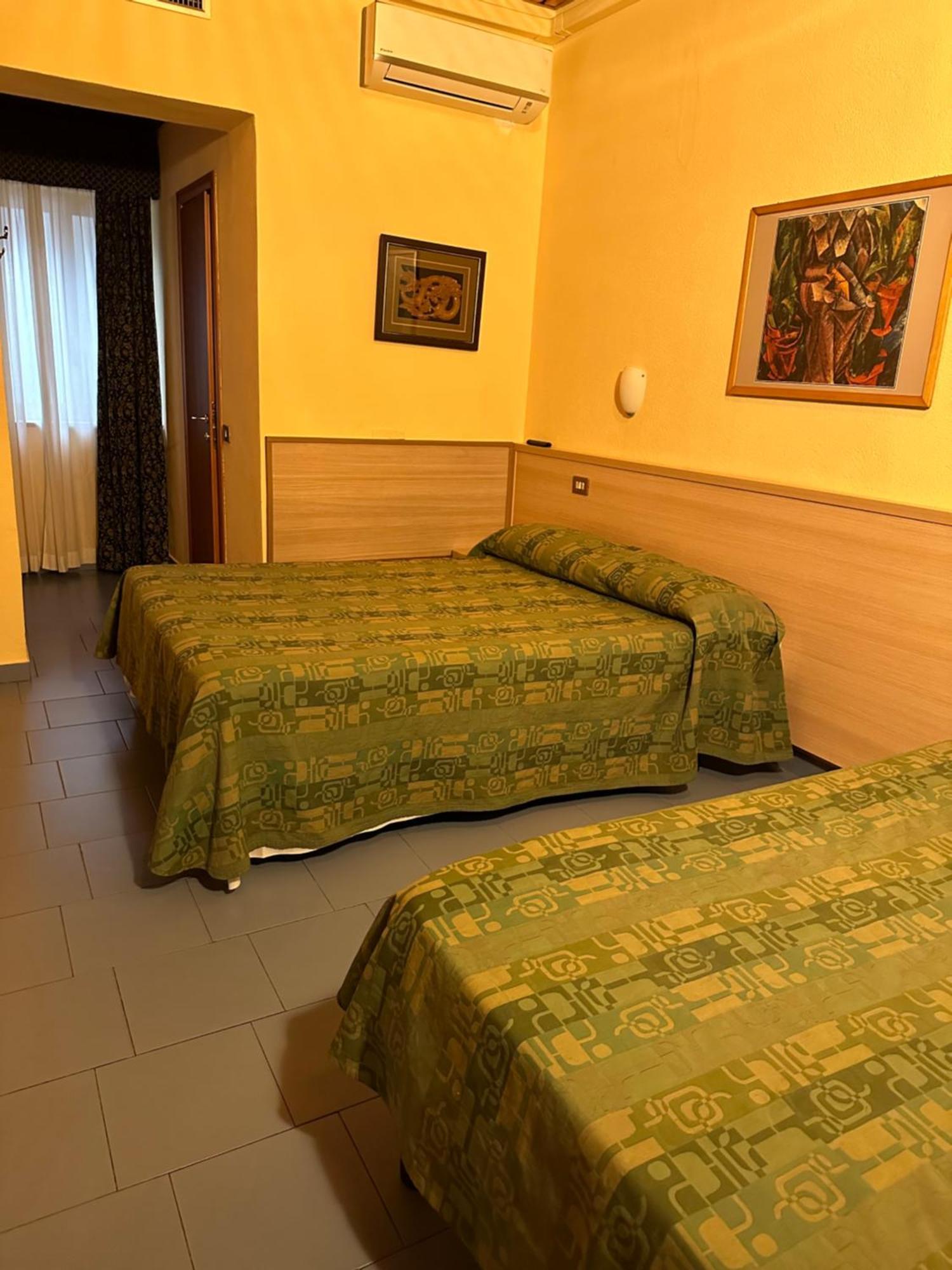 Hotel Nizza มิลาน ภายนอก รูปภาพ