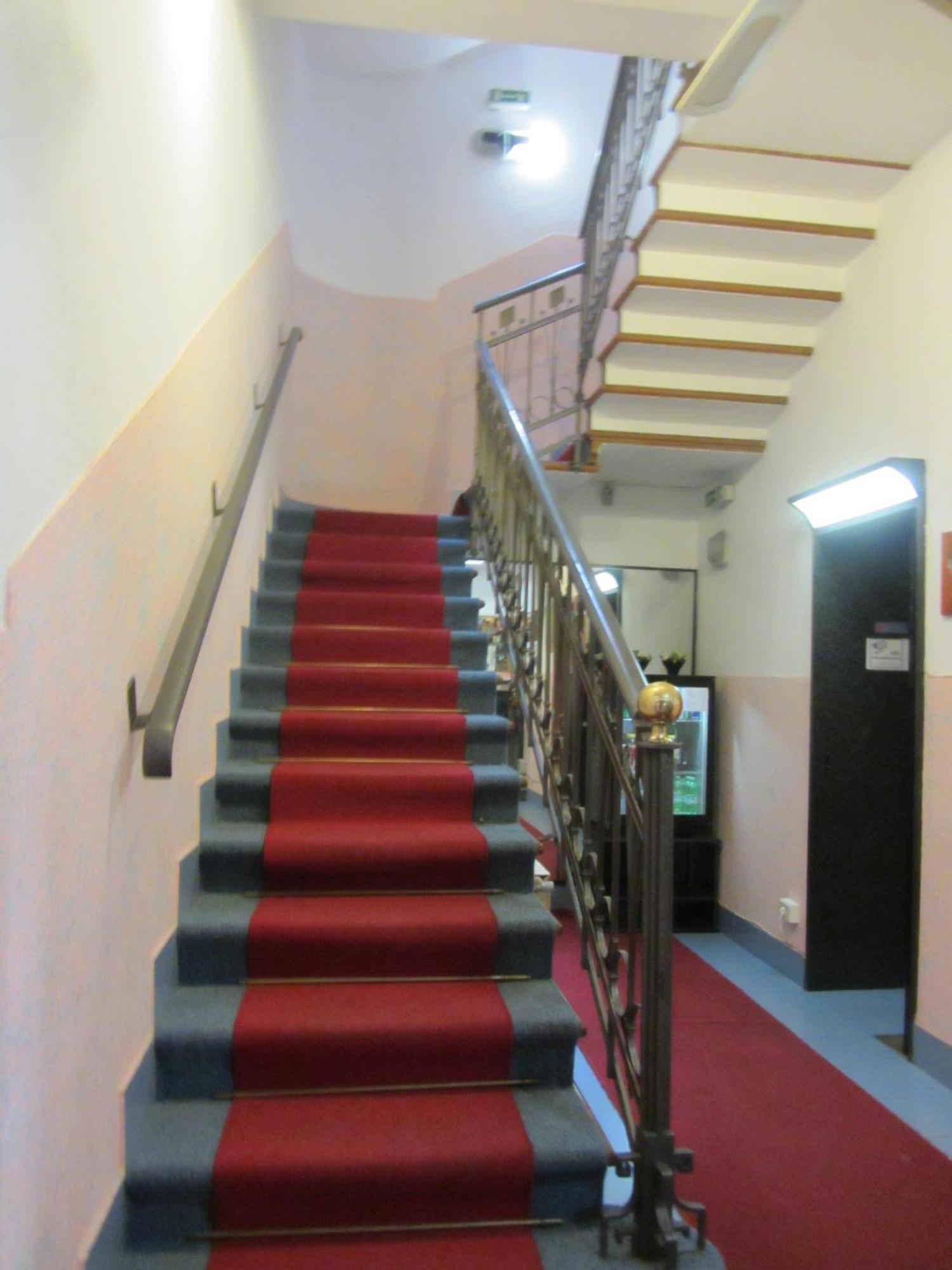 Hotel Nizza มิลาน ภายนอก รูปภาพ