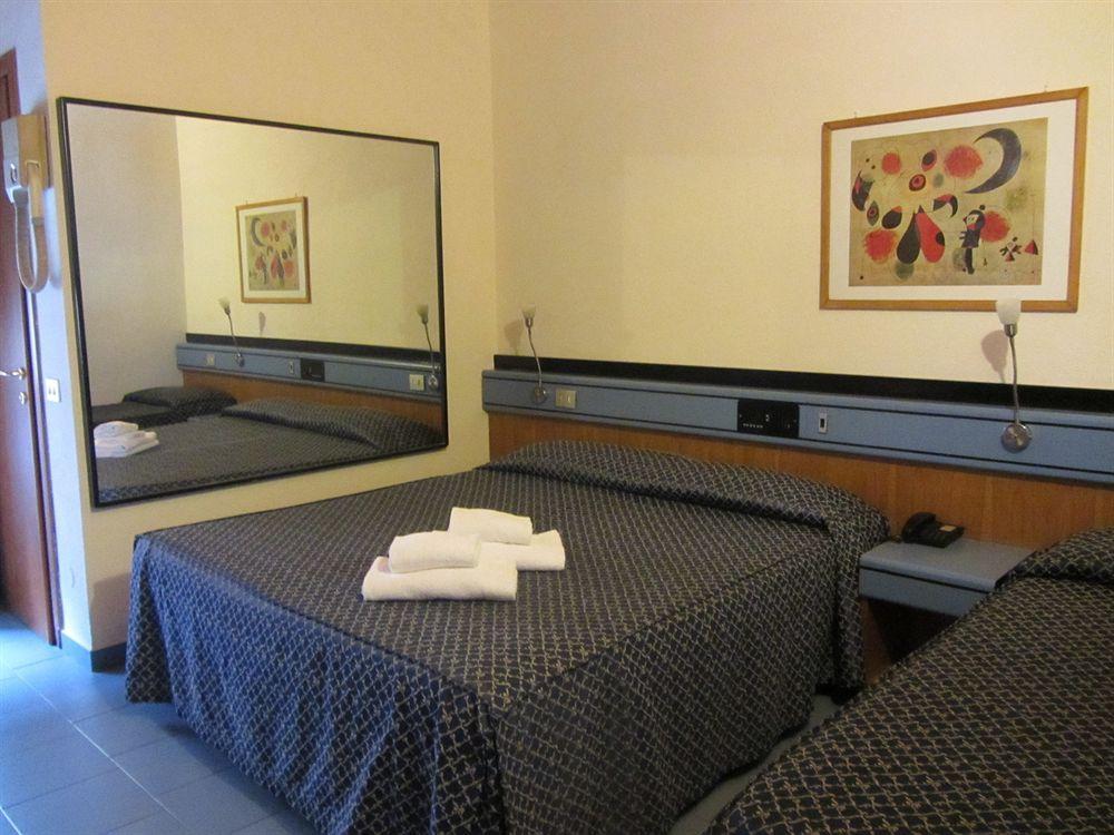 Hotel Nizza มิลาน ภายนอก รูปภาพ