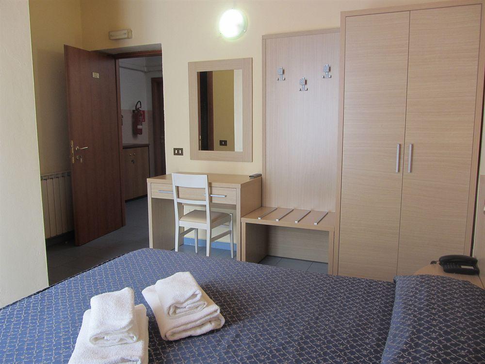 Hotel Nizza มิลาน ภายนอก รูปภาพ