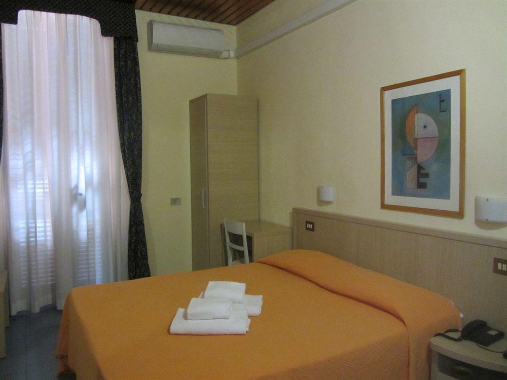 Hotel Nizza มิลาน ภายนอก รูปภาพ