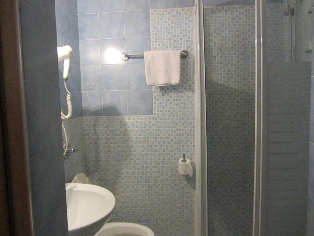 Hotel Nizza มิลาน ภายนอก รูปภาพ