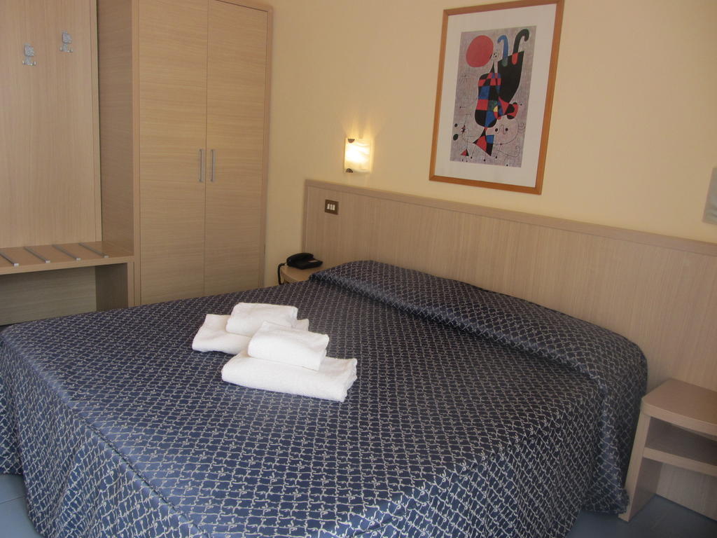 Hotel Nizza มิลาน ภายนอก รูปภาพ